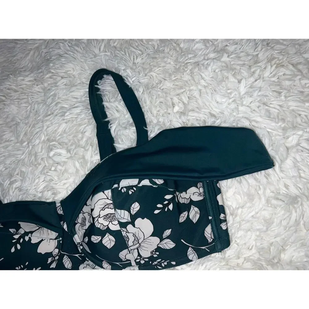 Adore Me plus size swim top size 2x